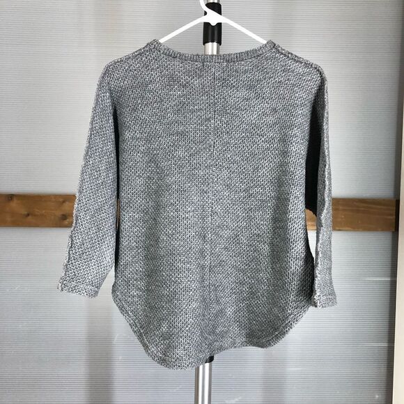 Oak + FORT NOUL Grey Waffle Raw Edge Rounded Hems 3/4 Sleeve Knit Sweater Sz S/M - Picture 5 of 7